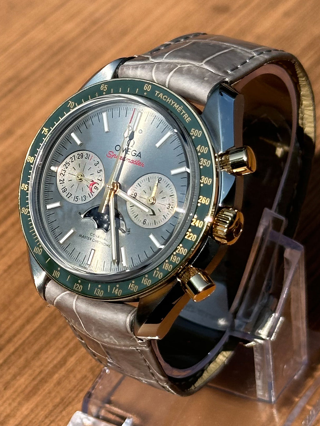 Omega Speedmaster Moonwatch Moonphase304.23.44.52.06.001 2024 Grey Dial Pre-Owned Watch With Original Box And Papers